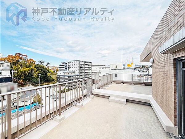 ◆広々としたルーフバルコニー付き♪