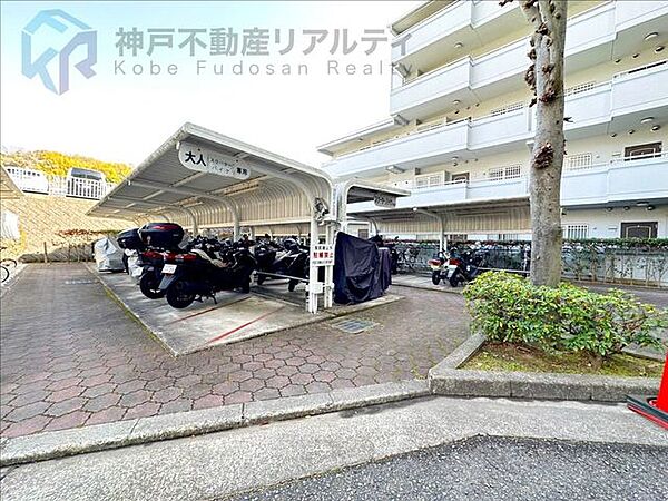 自転車・バイク置場もございます♪
