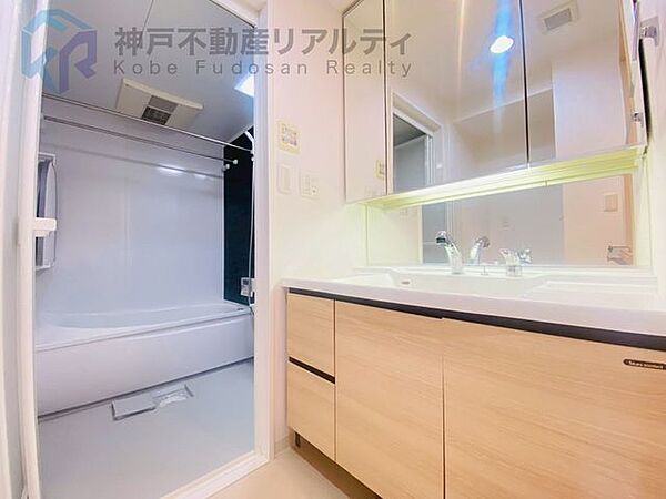 使いやすい引き出し収納で、見た目もスッキリ保てます。