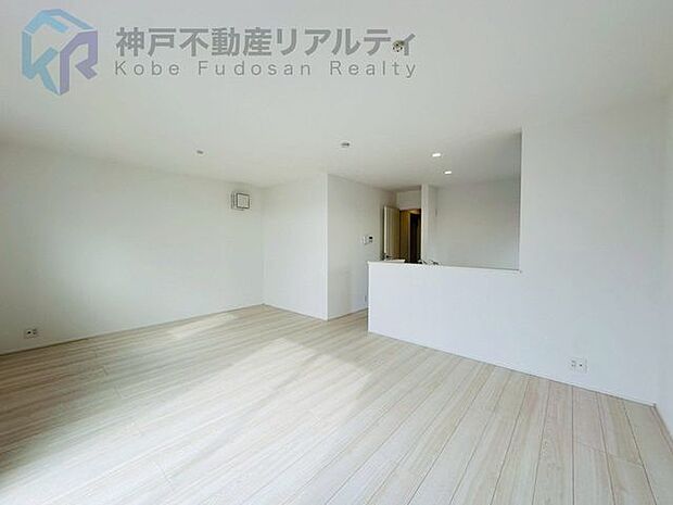 ◇ルーフバルコニーがございます♪