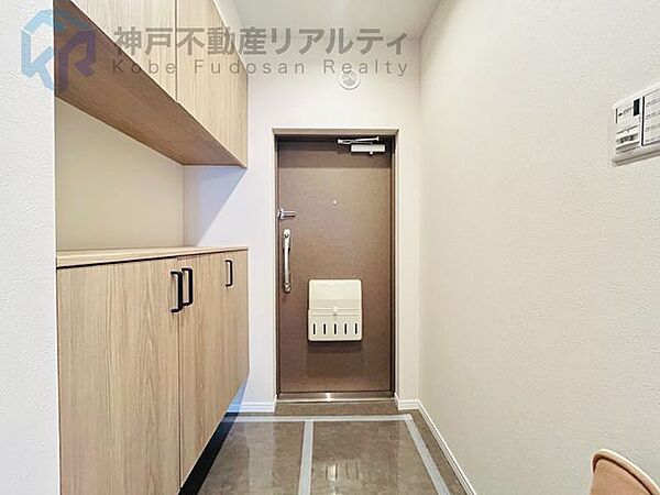 シューズボックスのある玄関♪ご家族のお履物も整理しやすいですね♪
