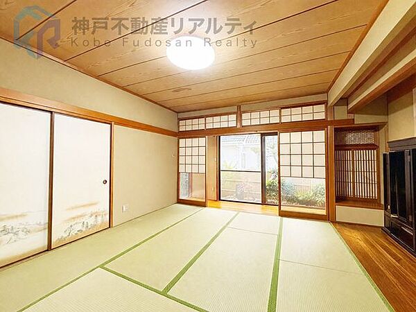落ち着いた和室もございますのでゆったりとお寛ぎ頂けます♪
