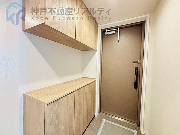 玄関にはシューズボックス♪シューズ類の整理もしやすいですね♪