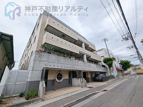 ◇約20.6平米の屋上バルコニー付き！バルコニーから明石海峡大橋・淡路島・海が望めます♪