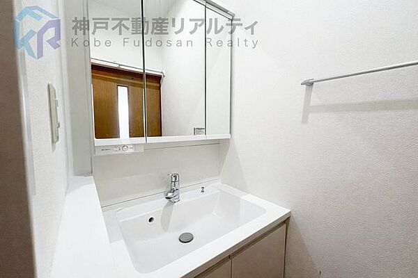 ※写真は家具消し加工を施しております。◆1階・2階それぞれに洗面とトイレあり