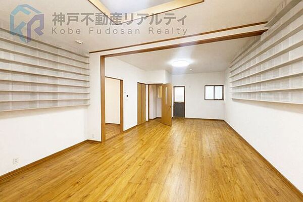※写真は家具消し加工を施しております。◆3LDK♪1階洋室は14.5帖♪
