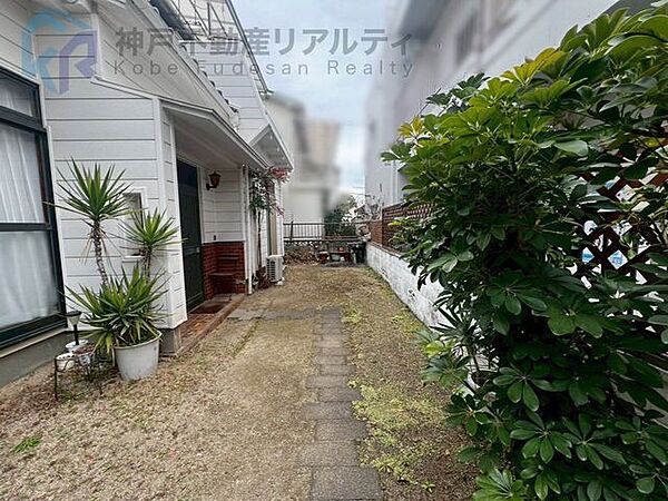 お子様の遊び場やガーデニングなどもお楽しみいただけます♪