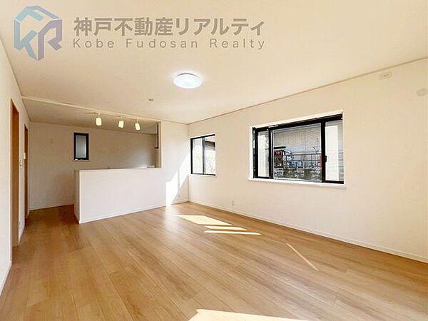 ◇家族の集うLDKは約16.0帖♪リビングが見渡せる対面式キッチン♪