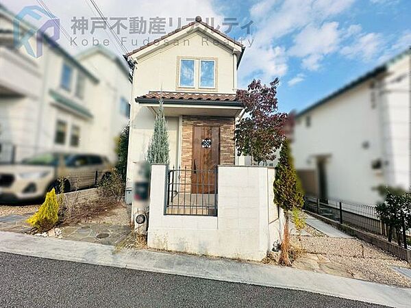 ・スーパーやコンビニも徒歩10分圏内！