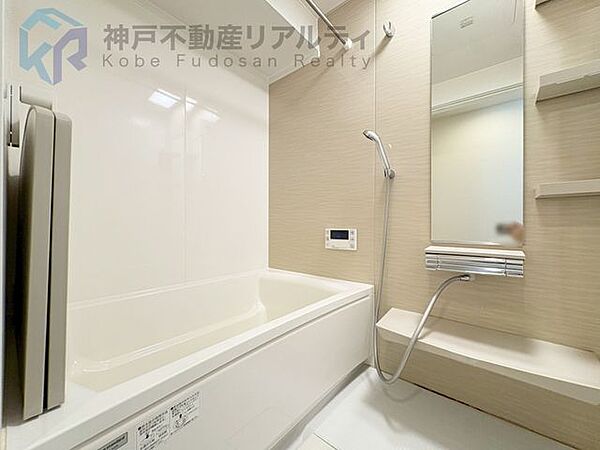 スイッチ一つで給湯から追い炊きまで可能なオートバス！