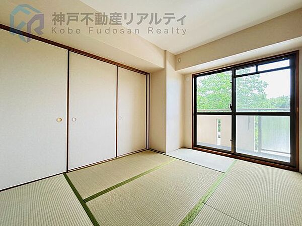 ・落ち着いた和室もございます♪