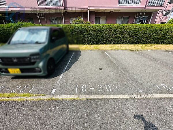 専用駐車場つき♪