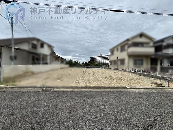 外観：328000672943