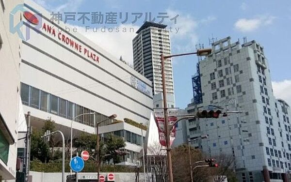グルメシティ新神戸店 徒歩7分。 500m