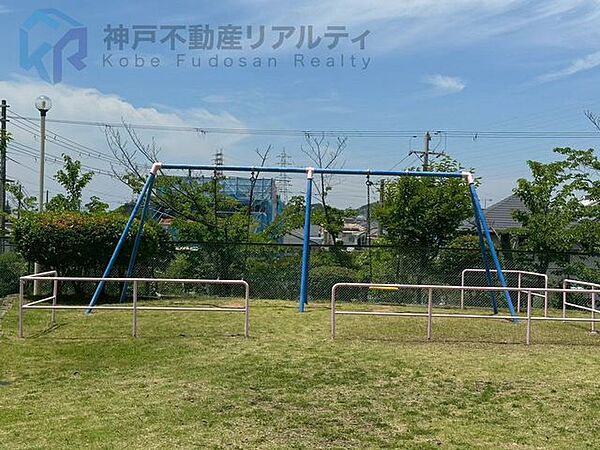 公園が近くお子様も嬉しいですね♪