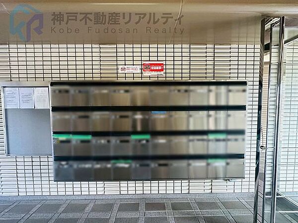 毎日確認ができる集合ポストございます♪