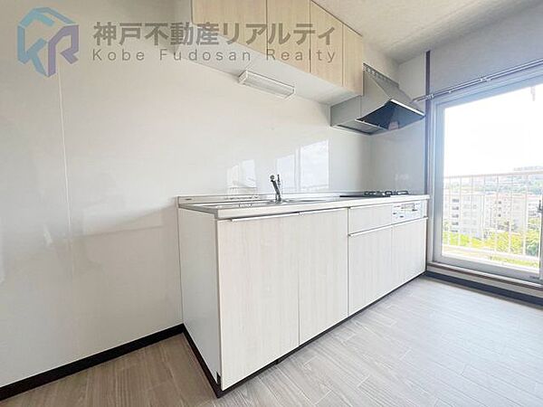 キッチン新調♪調理器具も収納できるシステムキッチン♪
