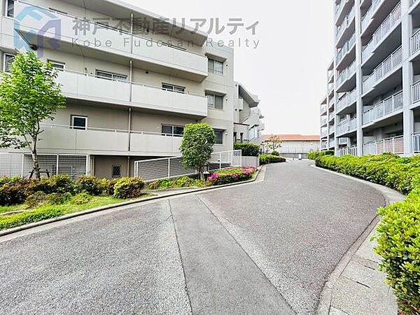 （周辺環境）神戸市立塩屋小学校徒歩13分神戸市立塩屋中学校徒歩2分