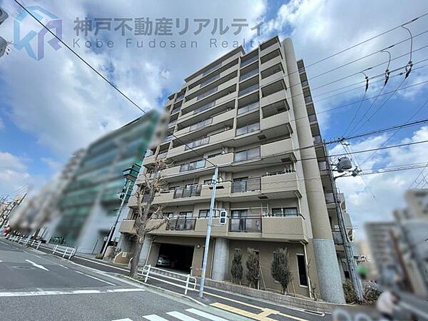 2階部分、角部屋、南西向きにつき陽当たり・通風良好♪