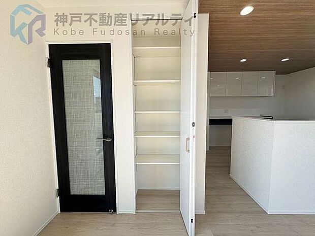 ◆全居室に収納付き♪すっきり片付けて住空間広く使えます♪