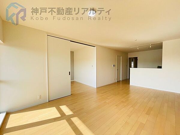 ◇最上階につき眺望良好♪陽当たりの良い室内♪
