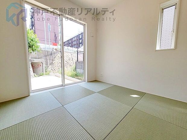 陽当り良好。日差しの差し込む明るいお部屋♪