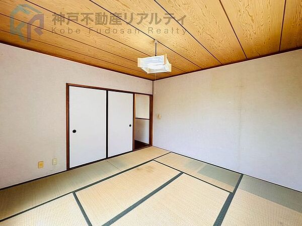 閑静な住宅地は、周囲の騒音も少なく、落ち着いた雰囲気です。