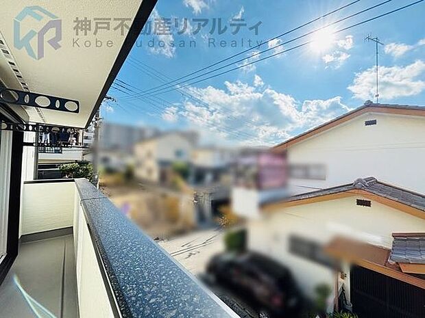 ・二階リビングのため人目を気にせずお寛ぎいただけます♪