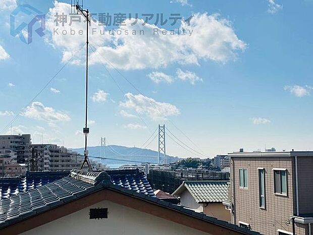 明石海峡大橋が望めます♪