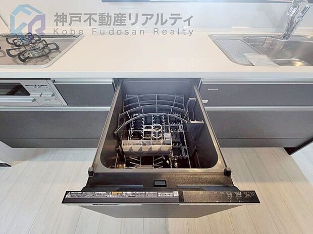 食洗機付きキッチン♪家事の時短も期待できますね♪