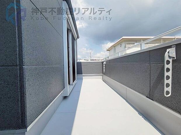 ・バルコニー2ヶ所!ルーフバルコニーつき♪