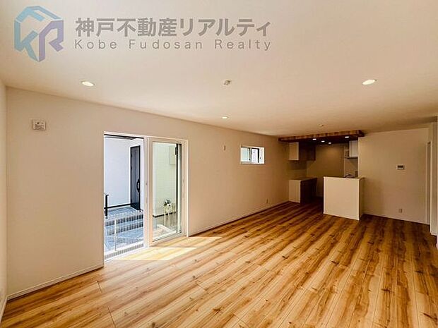 ◆高断熱住宅♪生活を豊かにする設備機器を装備♪2号棟