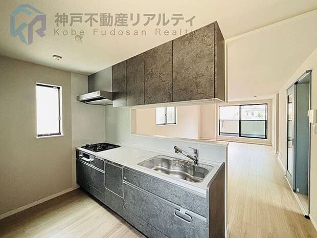 ◇2025年6月完成！3階建て4SLDK新築戸建て