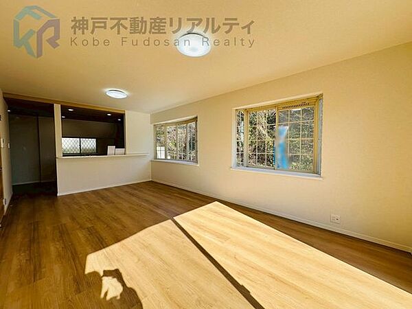 ◇家族の集うLDKは約20.0帖♪ゆったりとお寛ぎいただけます♪