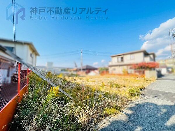 神戸市立霞ヶ丘小学校徒歩7分500ｍ