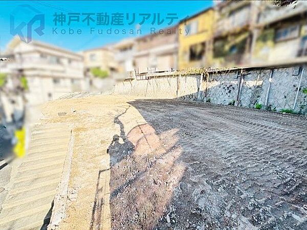 徒歩10分圏内にコンビニや小学校もございます♪