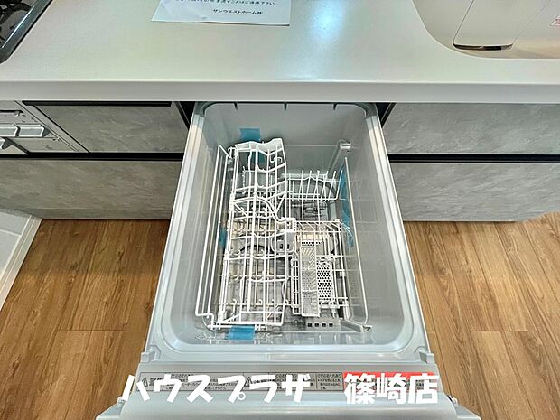 【食洗機】家事の時短に役立つ食洗機！水切りとしてもご使用ください。