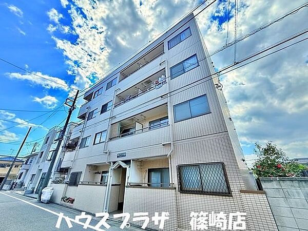 近隣にスーパーなどもある便利なエリアとなっております。R8.9月撮影