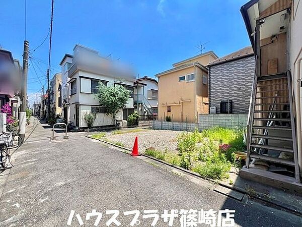 車通りが少ない立地です！R8.10月撮影