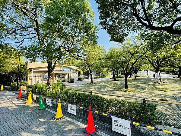 江戸川区立行船公園　796ｍ