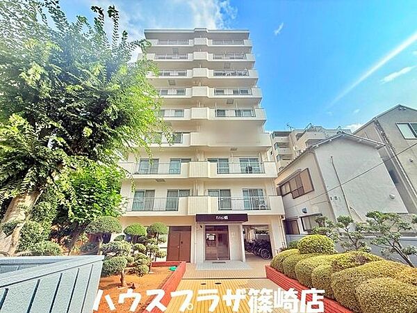 とても重厚感のあるマンション外観となっております。R8.7月撮影