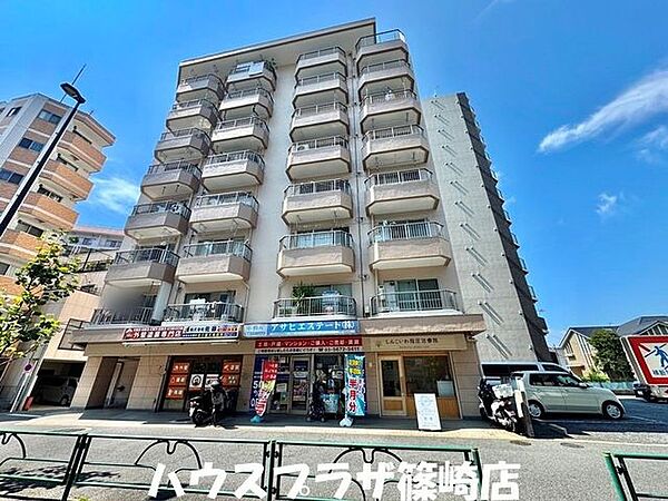 コンビニやスーパーからも近い好立地物件です！ R8.8月撮影