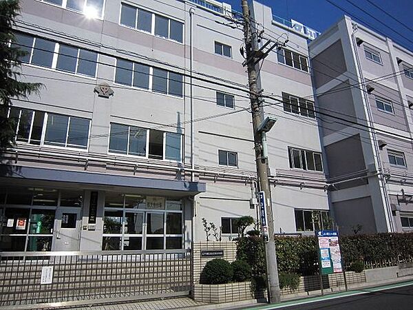 江戸川区立松江第三中学校 徒歩6分。 460m