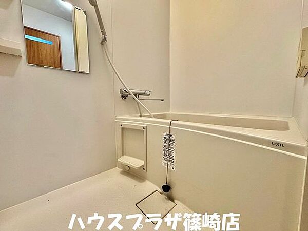浴室も新規交換しております