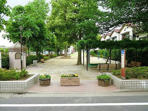 一之江一丁目児童遊園 徒歩7分。 510m