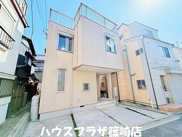 飽きのこないオシャレな外観です！ R8.8月撮影