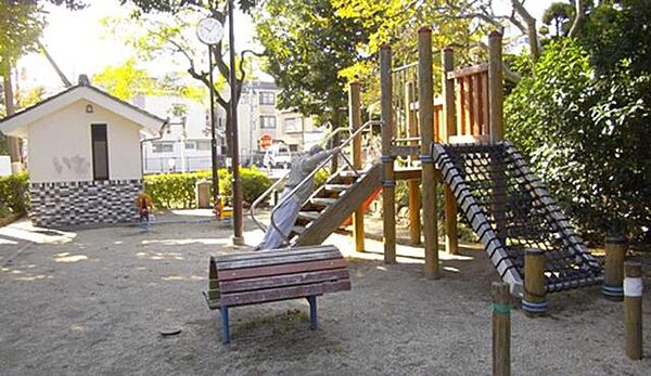 五分一児童遊園 徒歩5分。 350m