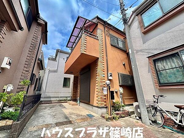 4部屋ございますので、ご家族それぞれのお部屋を確保できそうですね。　R8.8月撮影