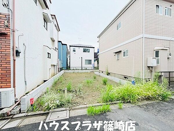 小学校や中学校からも近い立地となっております！ R8.8月撮影