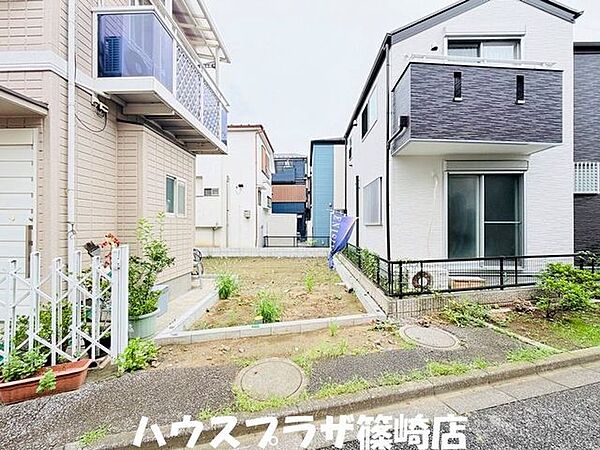 スーパーまで徒歩4分なので買い物場所に困りません！R8.8月撮影